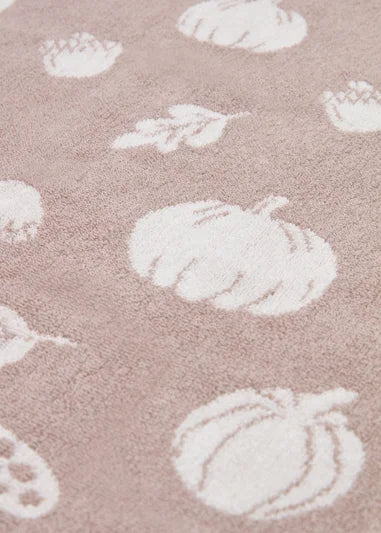Neutral Pumpkin Design Bath Towel