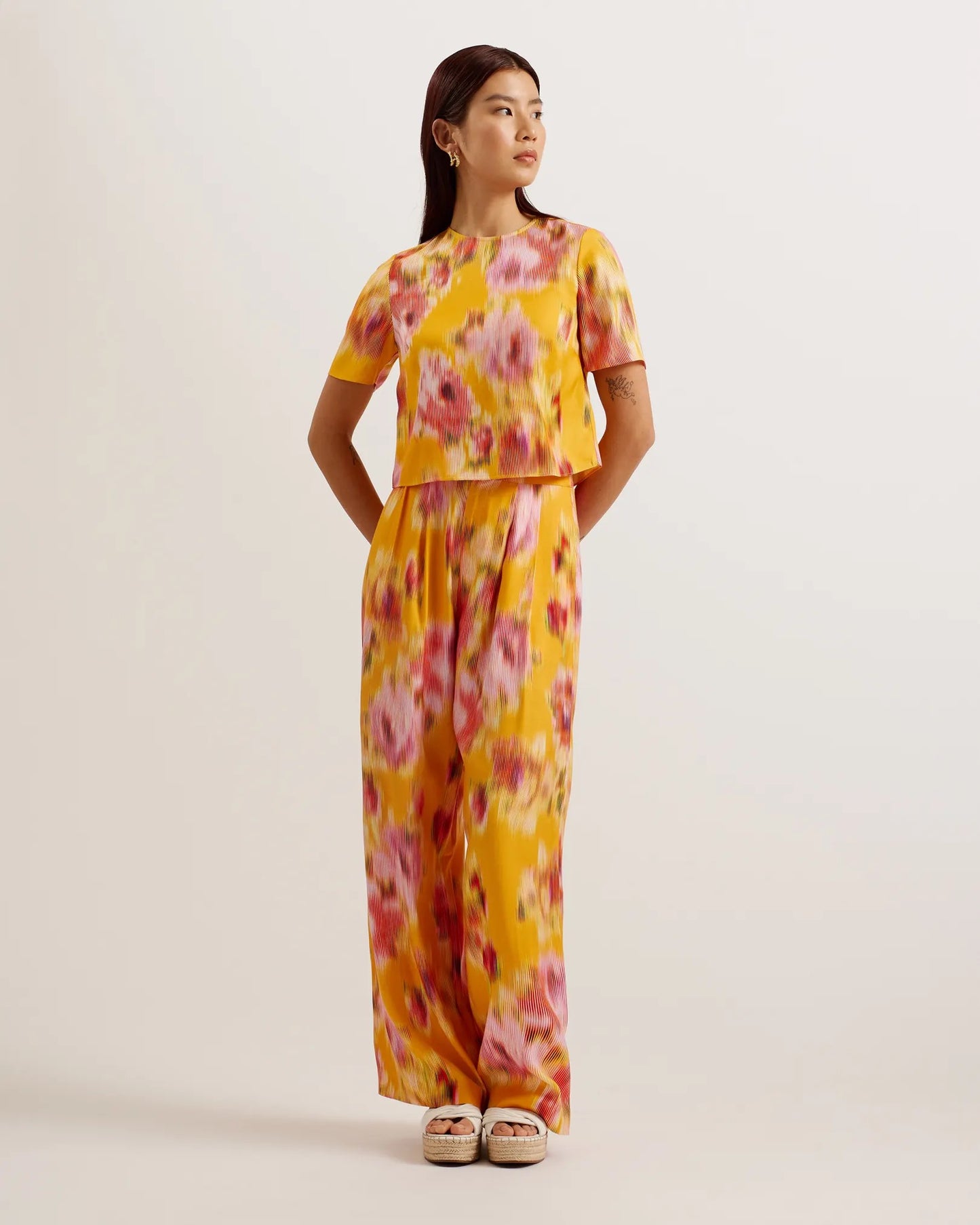 Printed Wide Leg Pleated Trousers