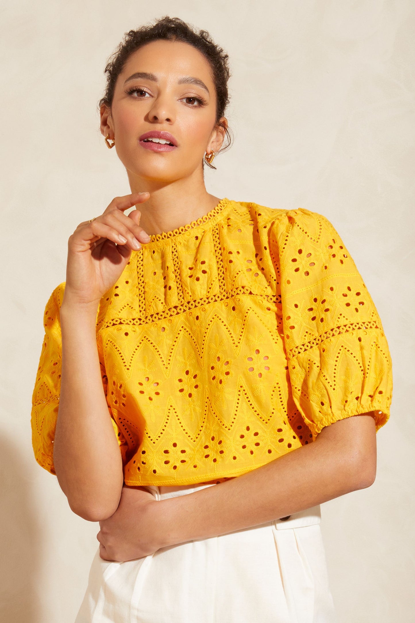 Love & Roses Broderie Round Neck Lace Trim Puff Sleeve Top