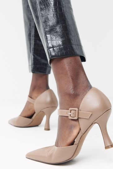 Forever Comfort Point Toe Mary Jane Court Shoes