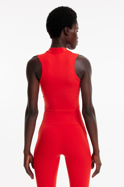 DryMove™ Cropped Sports Top