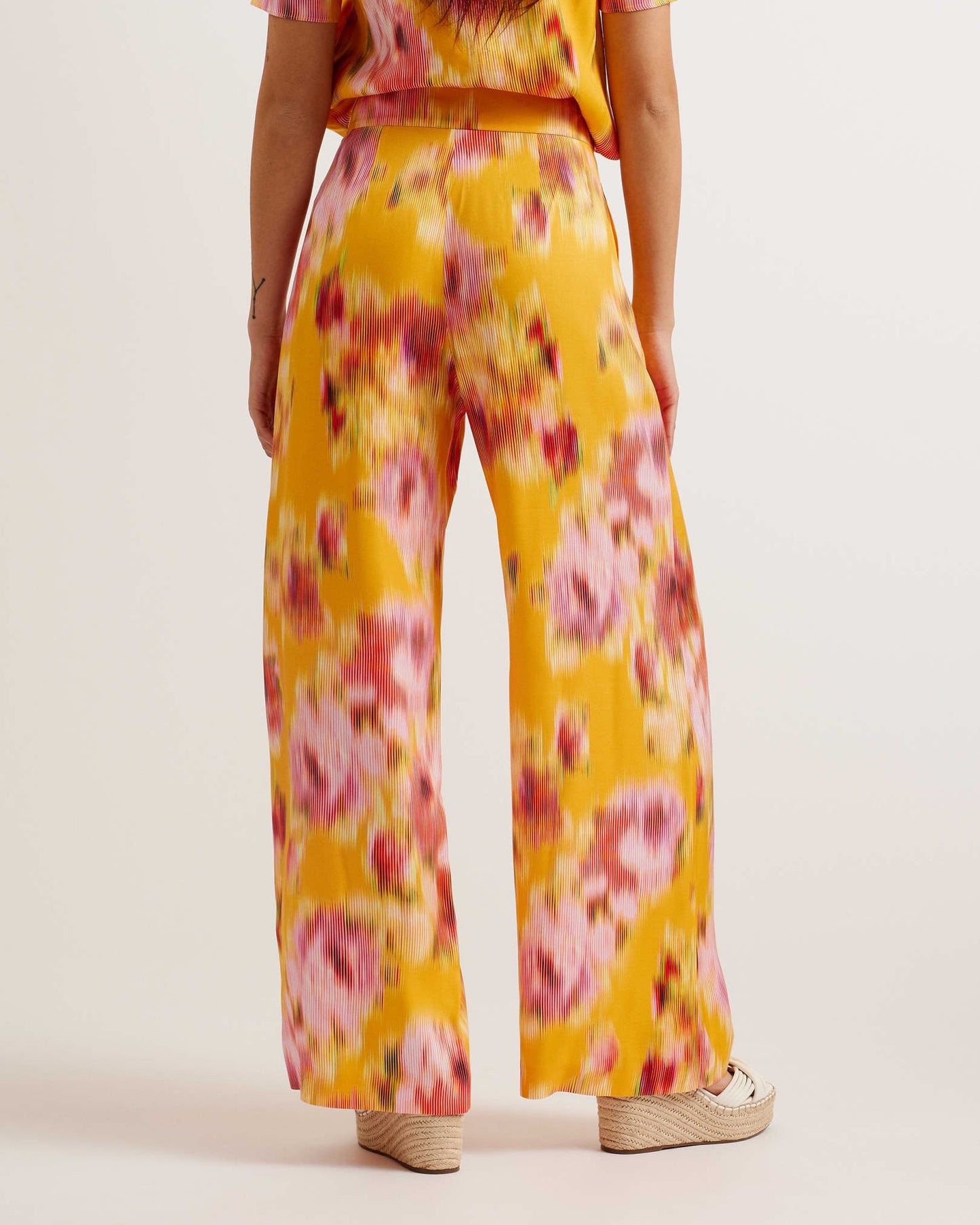 Printed Wide Leg Pleated Trousers